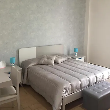 Apartman Corso Italia 83 *